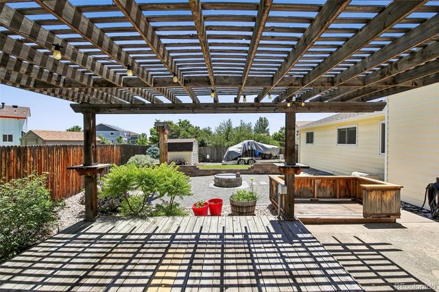 13415 W 73rd Avenue, Arvada, CO 80005