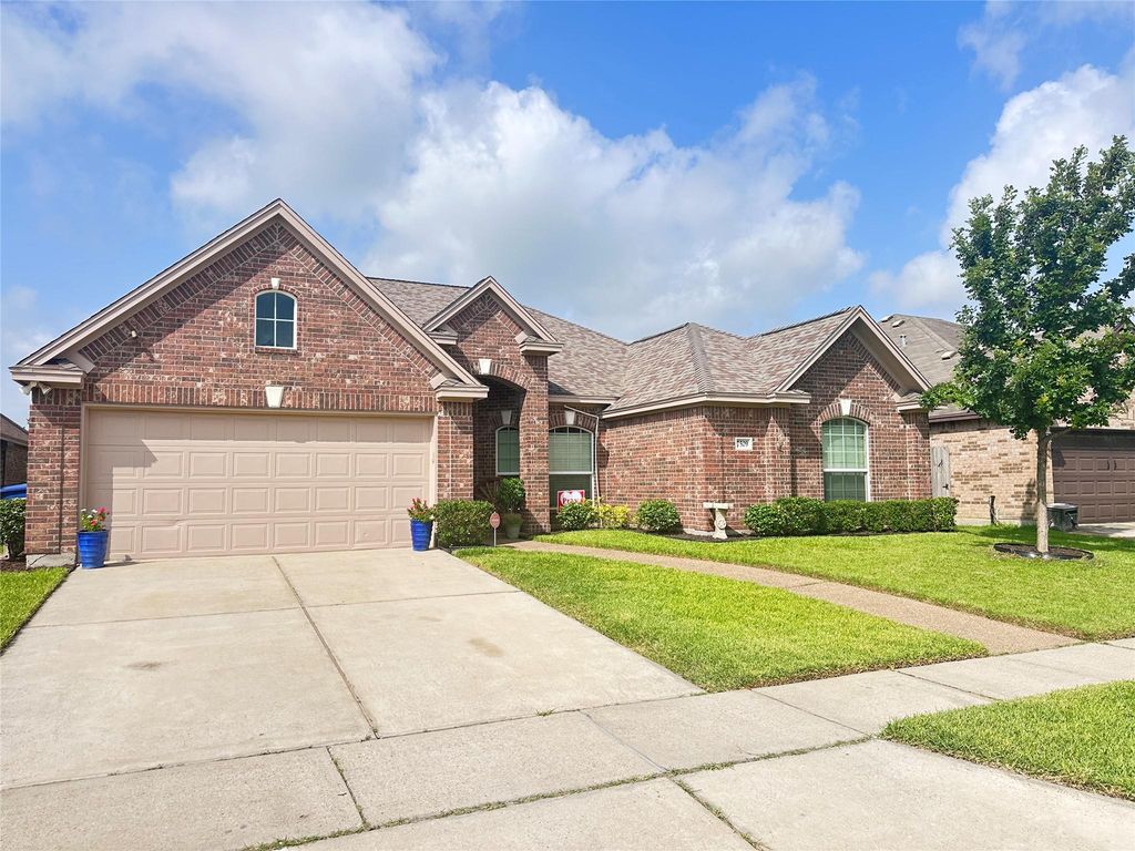 7509 Vaquero Drive, Corpus Christi, TX 78414