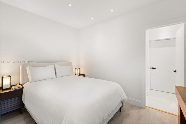 3616 SW 26th St, Miami, FL 33133