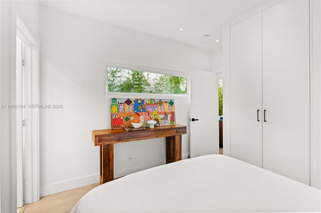 3616 SW 26th St, Miami, FL 33133