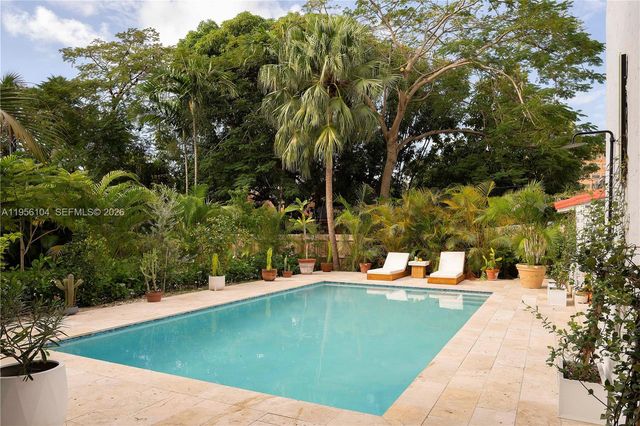 3616 SW 26th St, Miami, FL 33133