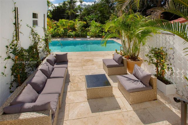 3616 SW 26th St, Miami, FL 33133