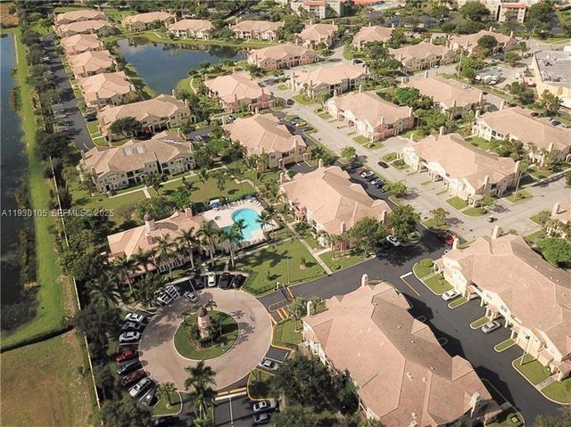 802 Belmont Ln 1, North Lauderdale, FL 33068