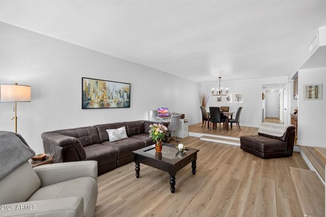 5644 N 12TH Street, Phoenix, AZ 85014