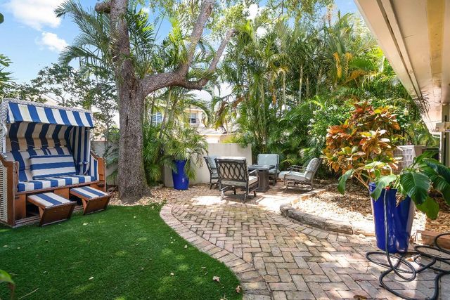 463 Coral Cove Drive, Juno Beach, FL 33408