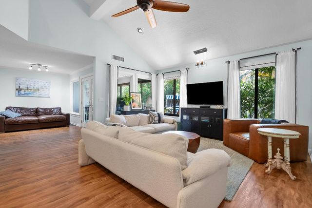 463 Coral Cove Drive, Juno Beach, FL 33408