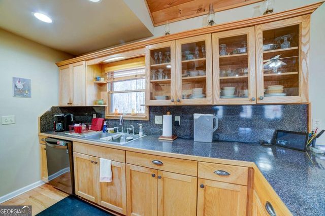 1514 Villa Drive, Ellijay, GA 30540