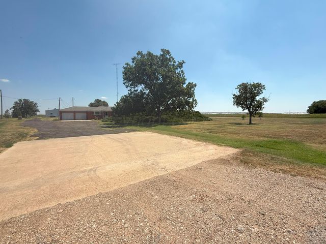 1775 Hwy 385, Dimmitt, TX 79027