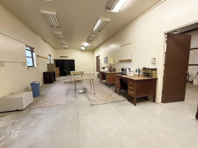 1775 Hwy 385, Dimmitt, TX 79027