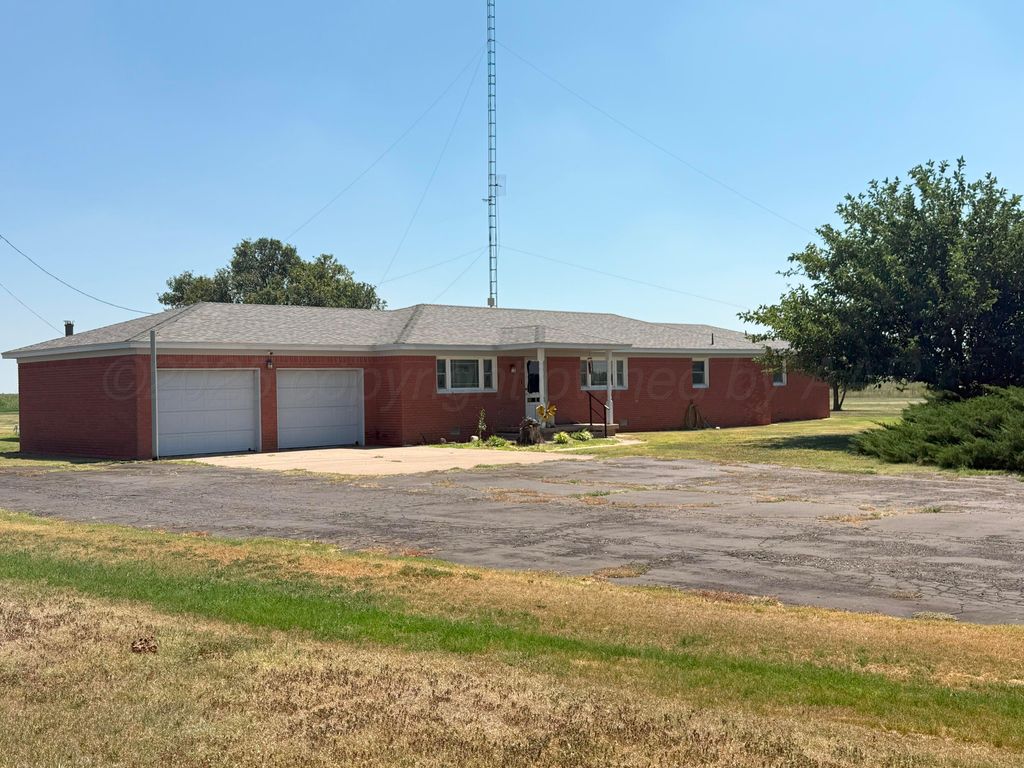 1775 Hwy 385, Dimmitt, TX 79027