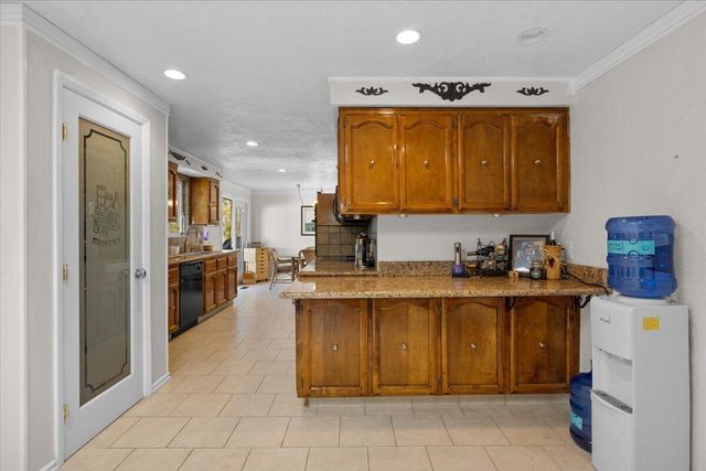 324 China Gulch Road, Jacksonville, OR 97530