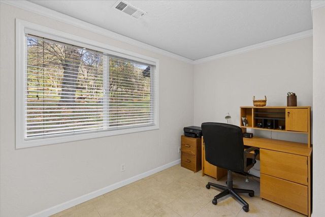 324 China Gulch Road, Jacksonville, OR 97530