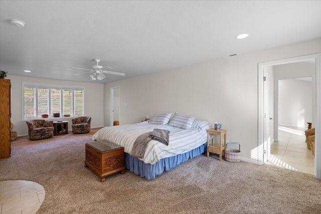 324 China Gulch Road, Jacksonville, OR 97530