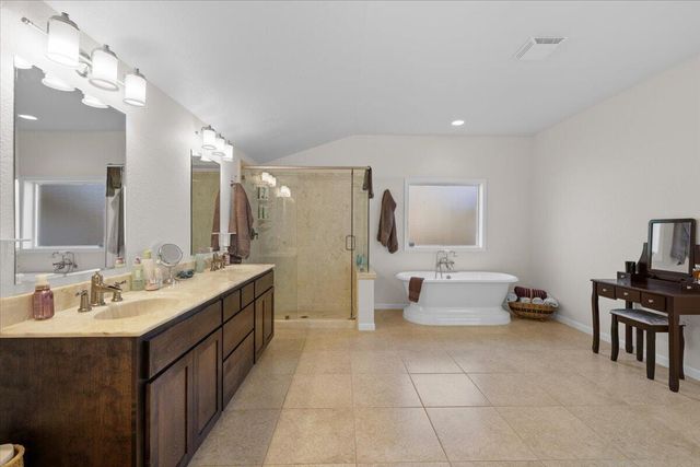 324 China Gulch Road, Jacksonville, OR 97530