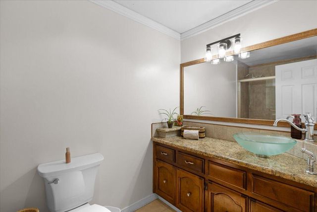 324 China Gulch Road, Jacksonville, OR 97530