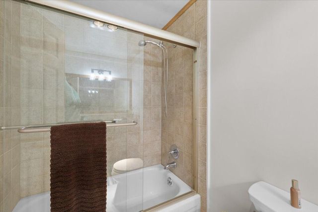 324 China Gulch Road, Jacksonville, OR 97530