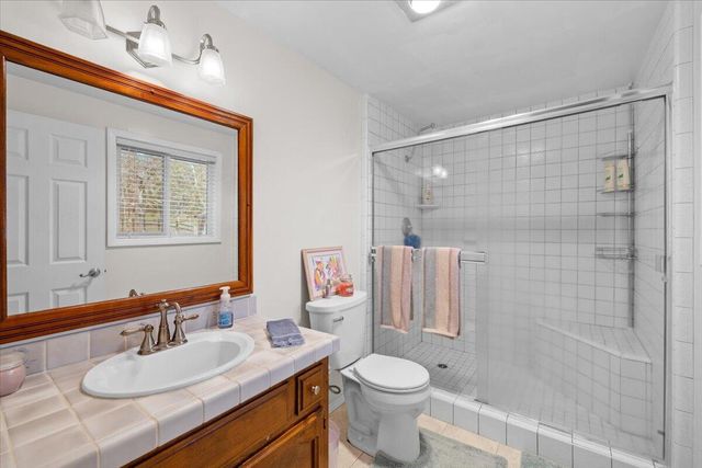 324 China Gulch Road, Jacksonville, OR 97530