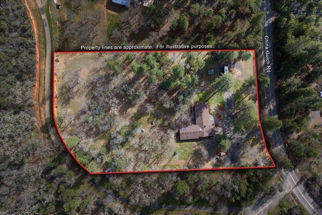 324 China Gulch Road, Jacksonville, OR 97530