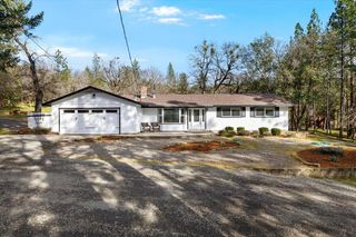 324 China Gulch Road, Jacksonville, OR 97530