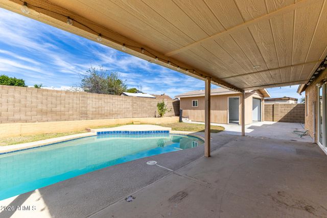 4608 W MORROW Drive, Glendale, AZ 85308