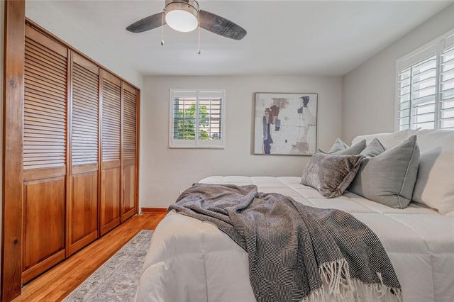 132 Sylvania Dr, South Park, PA 15236