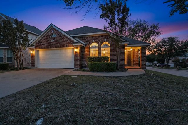 4641 Springway Lane, Fort Worth, TX 76123