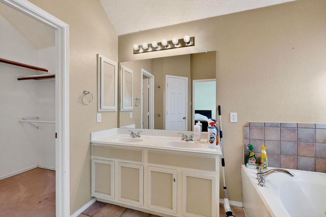 4641 Springway Lane, Fort Worth, TX 76123