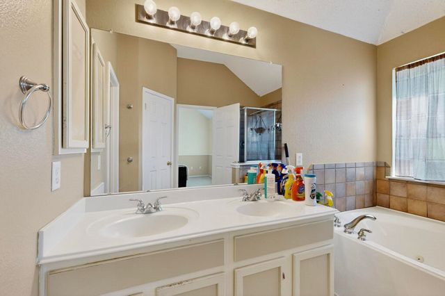 4641 Springway Lane, Fort Worth, TX 76123