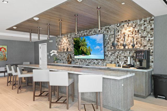 730 N Ocean Boulevard, Pompano Beach, FL 33062