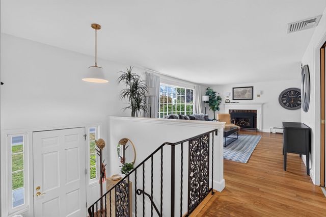 29 Brook Street, Wellesley, MA 02482