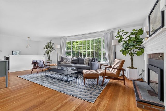 29 Brook Street, Wellesley, MA 02482