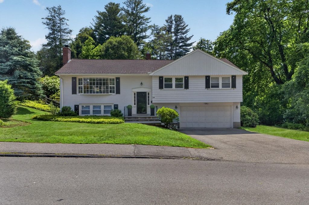 29 Brook Street, Wellesley, MA 02482