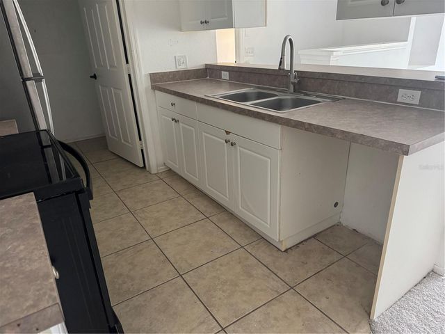 36106 LAKE CHASE BOULEVARD Unit 201, Zephyrhills, FL 33541