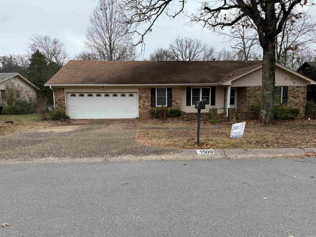 1509 WEWOKA Drive, North Little Rock, AR 72116