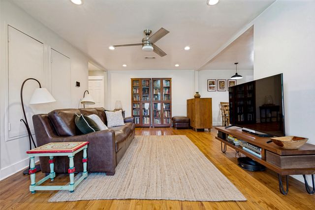 712 Baker Street, Mckinney, TX 75069