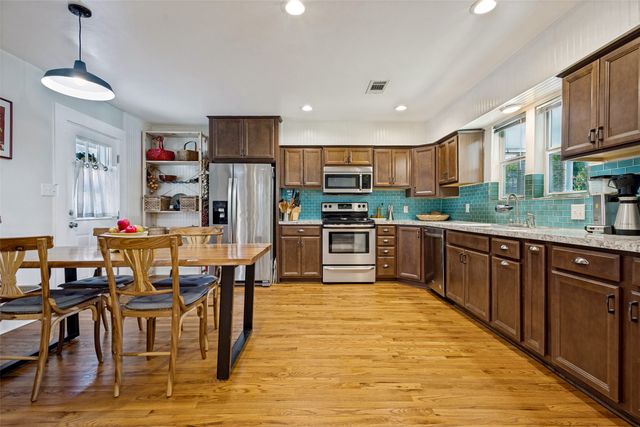 712 Baker Street, Mckinney, TX 75069