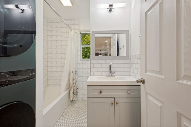 712 Baker Street, Mckinney, TX 75069