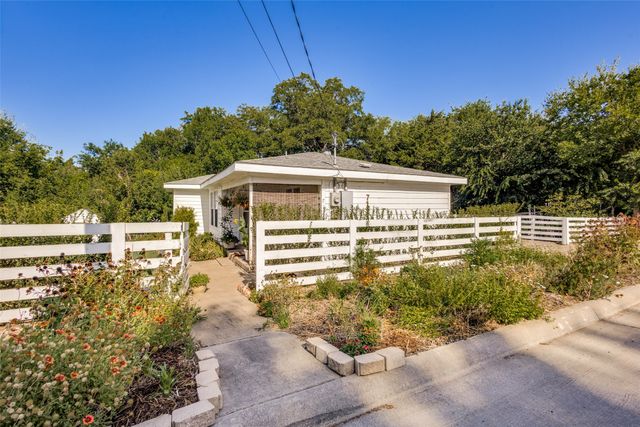 712 Baker Street, Mckinney, TX 75069