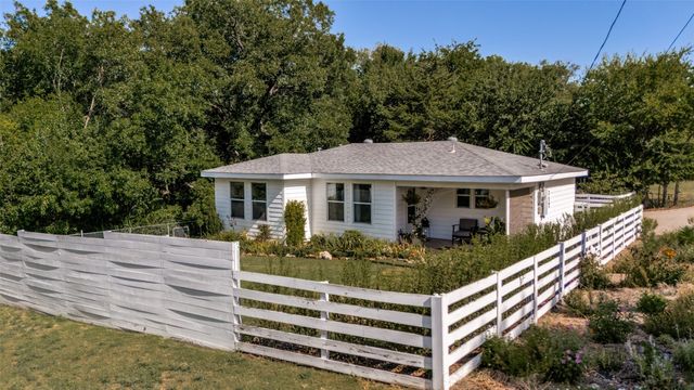 712 Baker Street, Mckinney, TX 75069