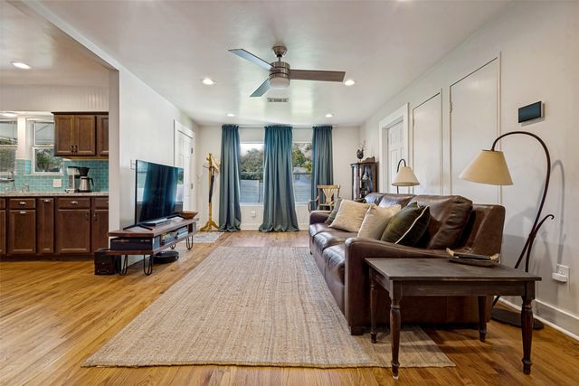 712 Baker Street, Mckinney, TX 75069