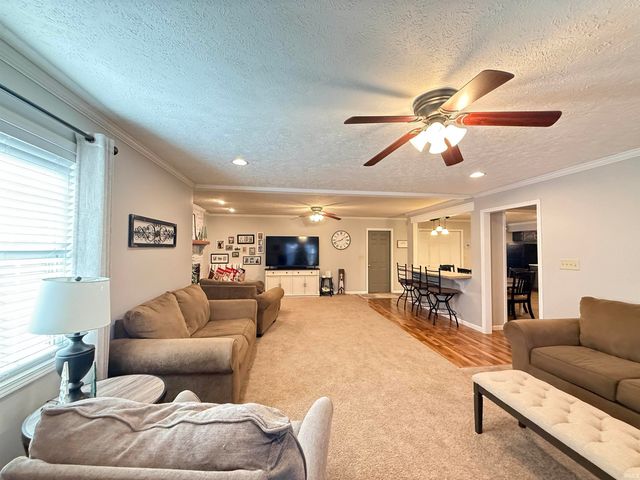 5944 Riceland Drive, Newburgh, IN 47630