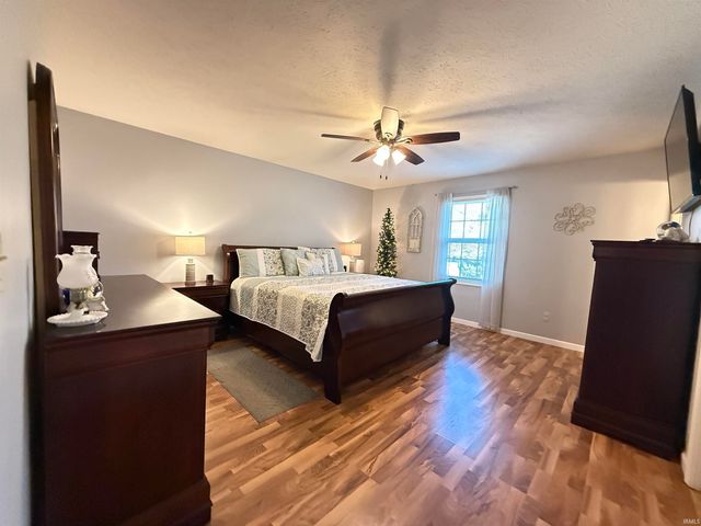 5944 Riceland Drive, Newburgh, IN 47630