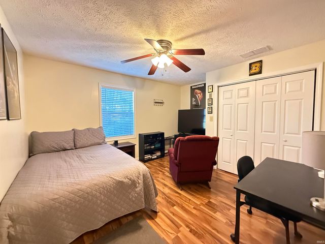 5944 Riceland Drive, Newburgh, IN 47630