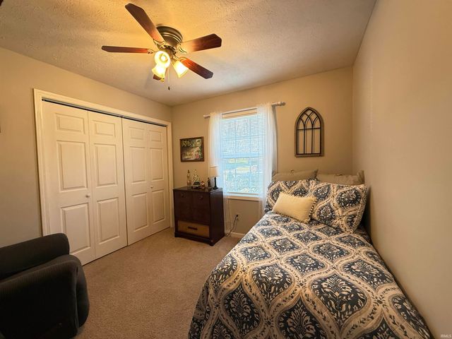 5944 Riceland Drive, Newburgh, IN 47630