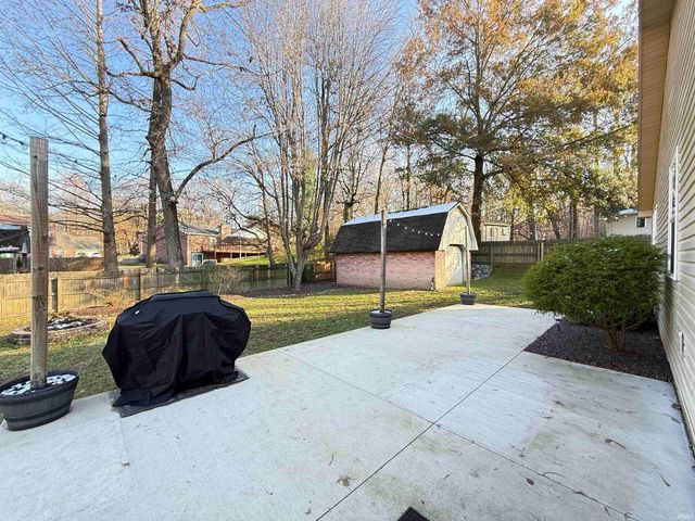 5944 Riceland Drive, Newburgh, IN 47630