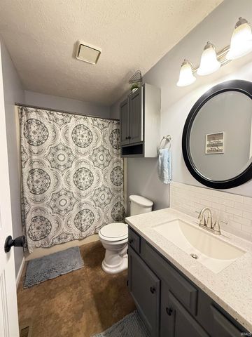 5944 Riceland Drive, Newburgh, IN 47630