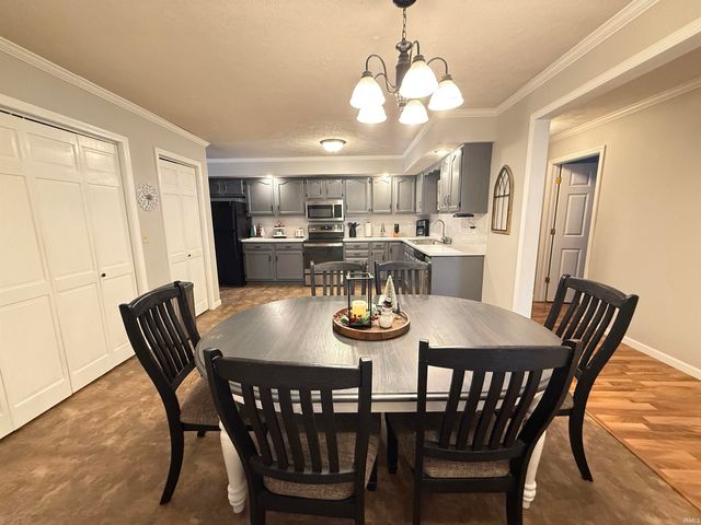 5944 Riceland Drive, Newburgh, IN 47630