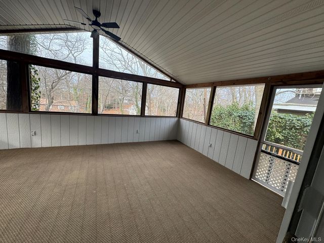 10 Woodland Lane, Huntington, NY 11743