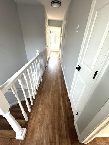 10 Woodland Lane, Huntington, NY 11743