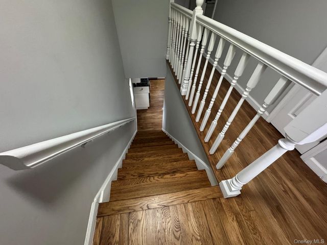 10 Woodland Lane, Huntington, NY 11743